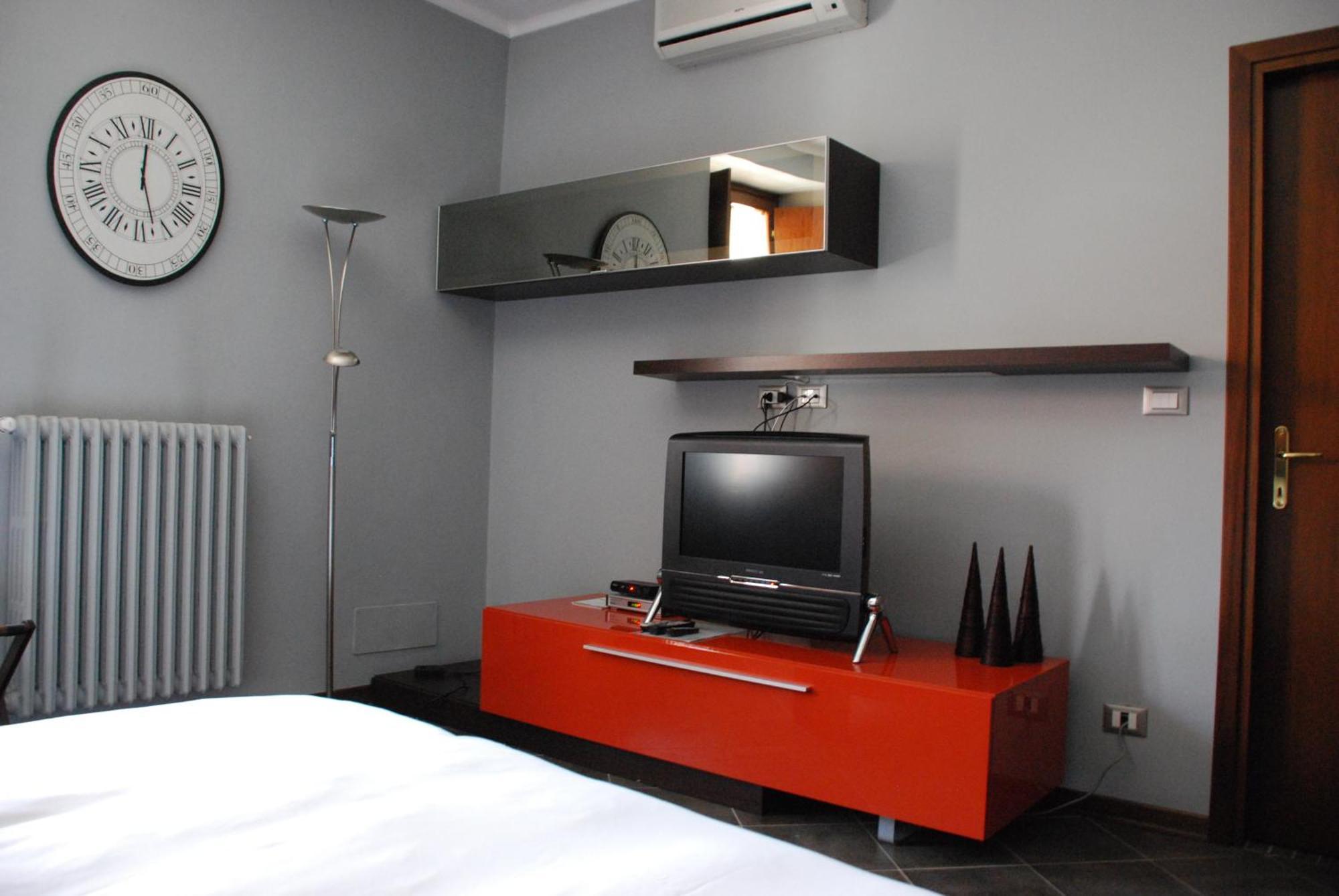 Residence Corona Grossa Чирие Экстерьер фото